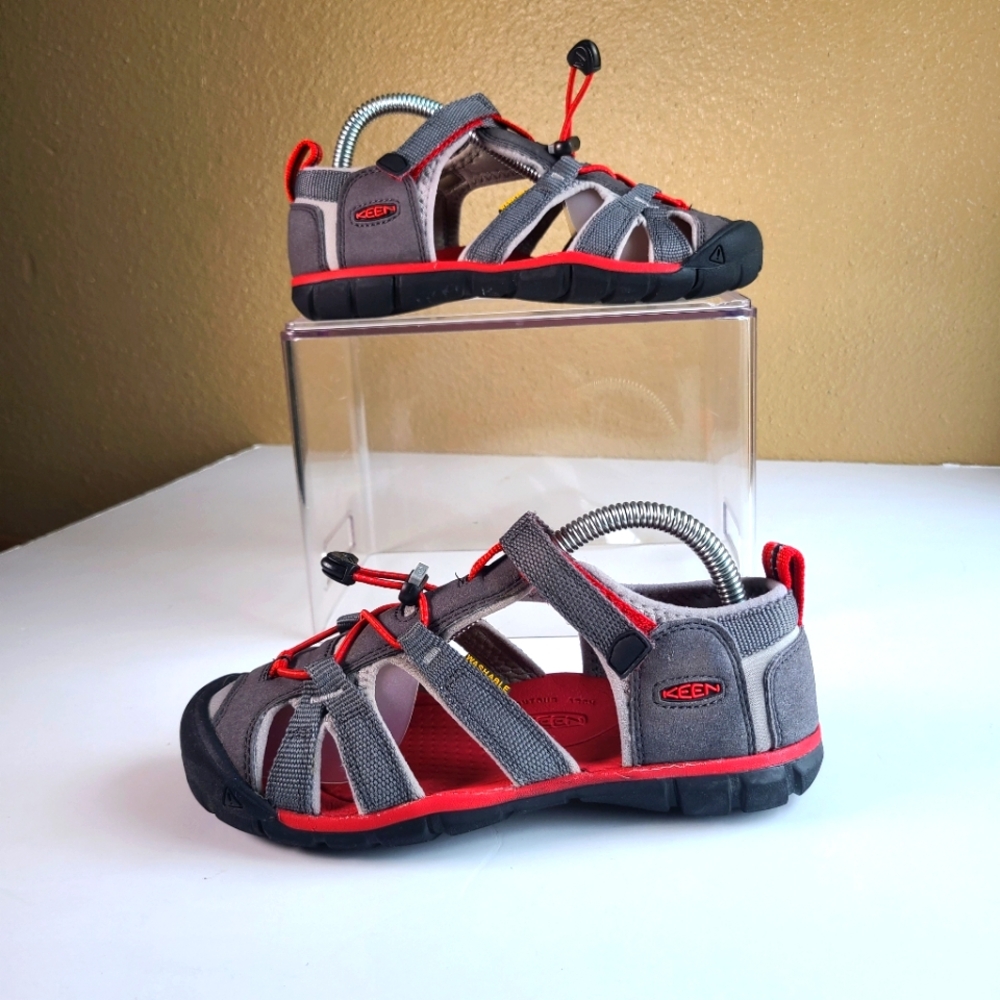 Keen Big Kids' Seacamp II Gray / Red CNX kids size 3